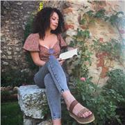 Vuoi imparare a utilizzare Photoshop ma non sai da dove iniziare? Posso insegnarti io. Svolgeremo insieme alcuni esercizi, creando un percorso personalizzato secondo le tue esigenze. Dopo ogni lezioni riceverai degli esercizi da svolgere in completa auton